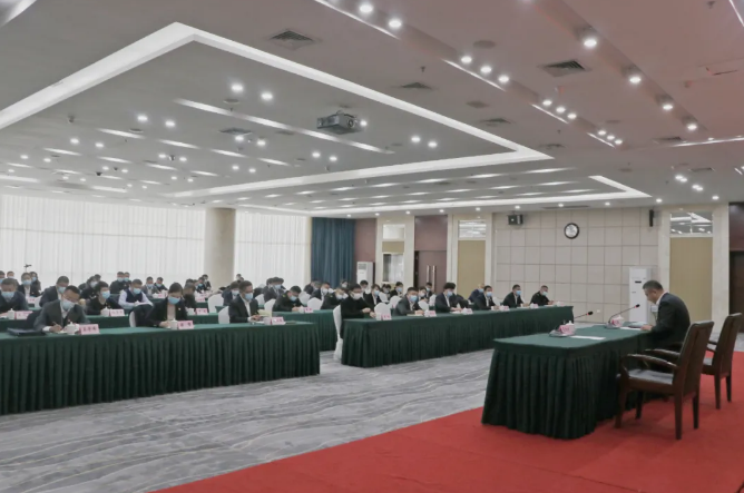 k1体育注册就送38元集团、温泉集团举办贯彻落实市第十三次党代会精神宣讲报告会